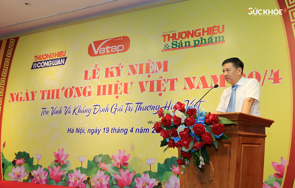 Ông Nguyễn Đăng Sinh, Chủ tịch Hiệp hội Chống hàng giả và Bảo vệ thương hiệu Việt Nam phát biểu khai mạc buổi lễ