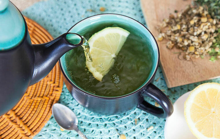 Nên kết hợp trà xanh với chanh để tăng khả năng hấp thụ chất chống oxy hóa
