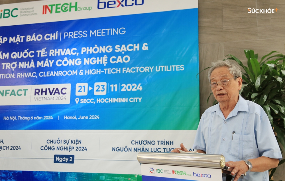 TS. Tạ Quang Ngọc – Chủ tịch Hội Khoa học Kỹ thuật lạnh và Điều hòa không khí Việt Nam phát biểu tại buổi họp báo