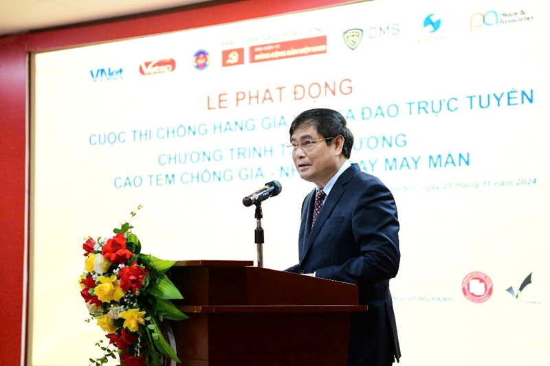 Ông Phan Xuân Thủy, Phó Trưởng Ban Tuyên giáo Trung ương phát biểu chỉ đạo tại Lễ phát động