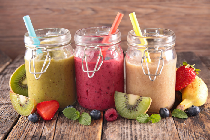 Bạn có thể dùng smoothie như một món ăn nhẹ hoặc thay thế bữa ăn.