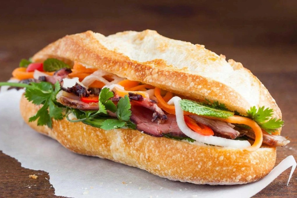 Gần 380 người bị ngộ độc thực phẩm sau khi ăn bánh mì bị nhiễm khuẩn Salmonella ở Vũng Tàu - Ảnh minh họa