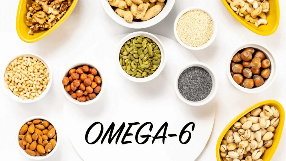 Cơ thể cần được cung cấp omega-6 kết hợp với một lượng vừa đủ omega-3 từ thực phẩm như cá và các loại hạt tự nhiên