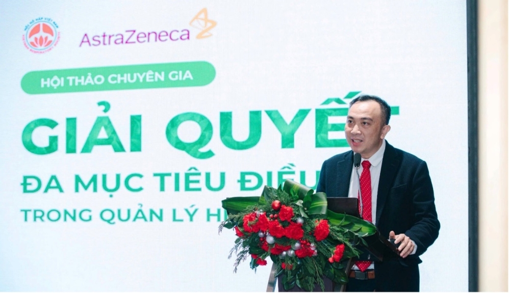 DS. Phạm Quốc Trí, Giám đốc Ngành hàng Hô hấp, Miễn dịch & Tiêu Hóa, AstraZeneca Việt Nam chia sẻ tại Hội thảo