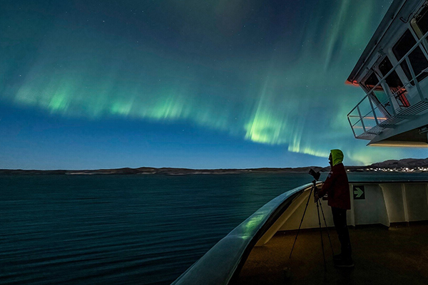 Ngắm cực quang tại Greenland