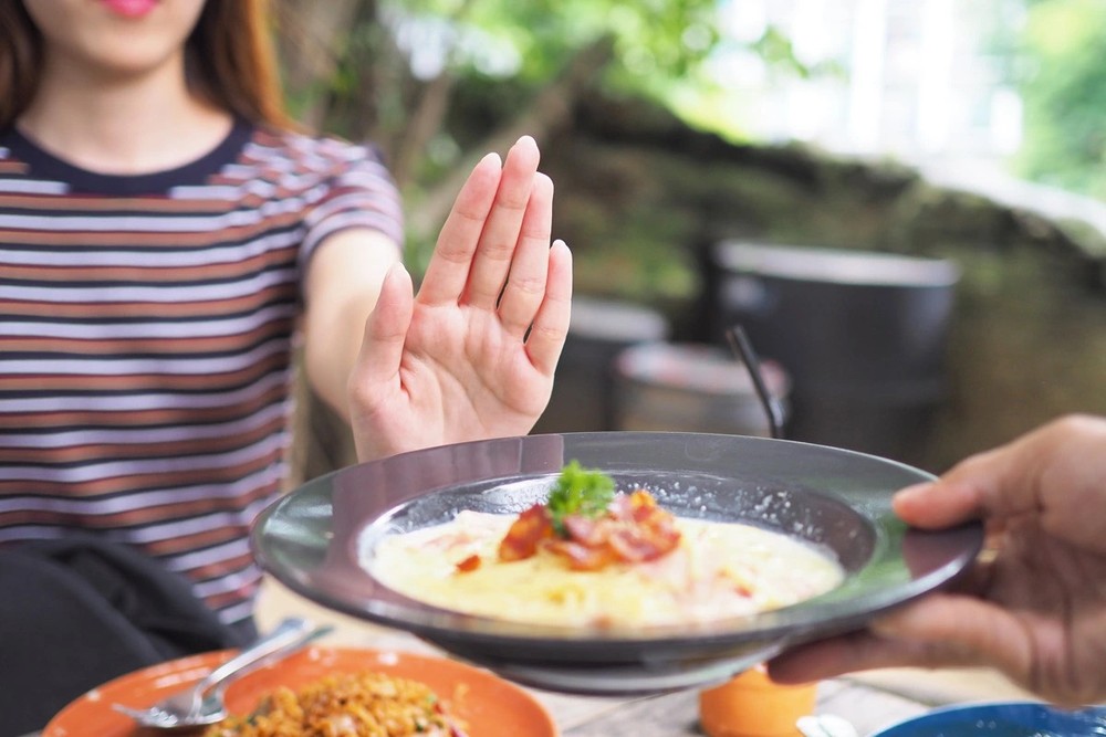 Ngoài việc tăng cảm giác thèm ăn, bỏ bữa tuỳ tiện có thể là nguyên do của nhiều bệnh lý khác.