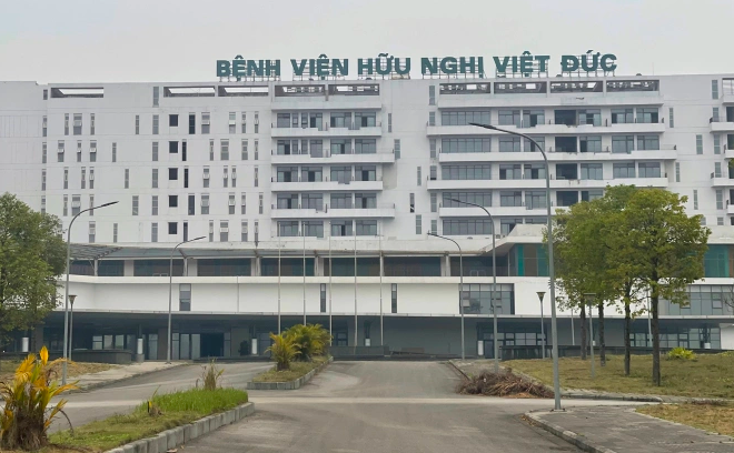 Bộ Y tế, các bộ, cơ quan liên quan nỗ lực, quyết liệt hơn nữa triển khai thực hiện, bảo đảm sớm hoàn thành, đưa 02 bệnh viện vào sử dụng. - Ảnh: baochinhphu.vn.