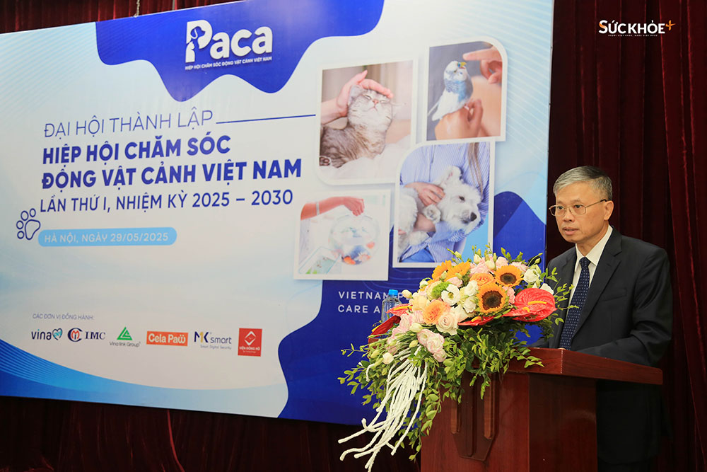 Ông Nguyễn Sĩ Cương, Trưởng ban vận động phát biểu khai mạc Đại hội