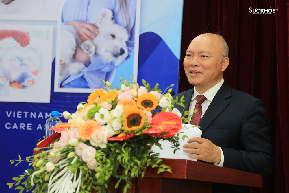 Ông Vũ Đăng Minh, Nguyên Chánh văn phòng Bộ Nội vụ công bố kết quả bầu Ban chấp hành khóa I của Hiệp hội Chăm sóc động vật cảnh Việt Nam