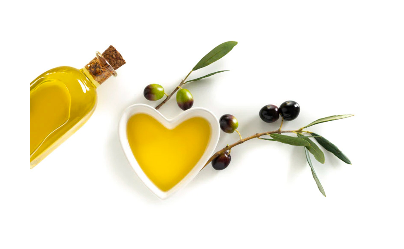 Người bệnh mạch vành nên dùng dầu thực vật tốt như dầu olive, dầu hạt lanh