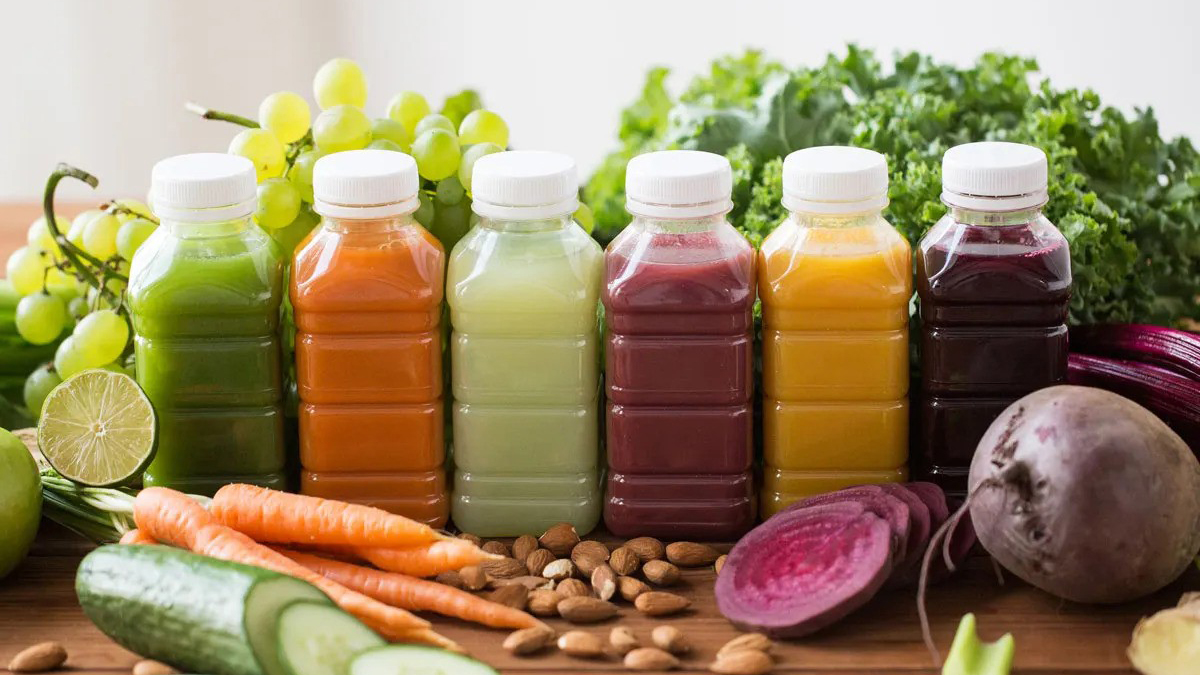 Nước ép trái cây giàu vitamin nhưng không thể cung cấp đủ tất cả các chất dinh dưỡng cần thiết cho cơ thể
