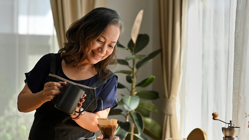 Cà phê tốt cho sức khỏe nhưng không nên uống quá 3 cốc mỗi ngày, hạn chế thêm đường hoặc chất béo