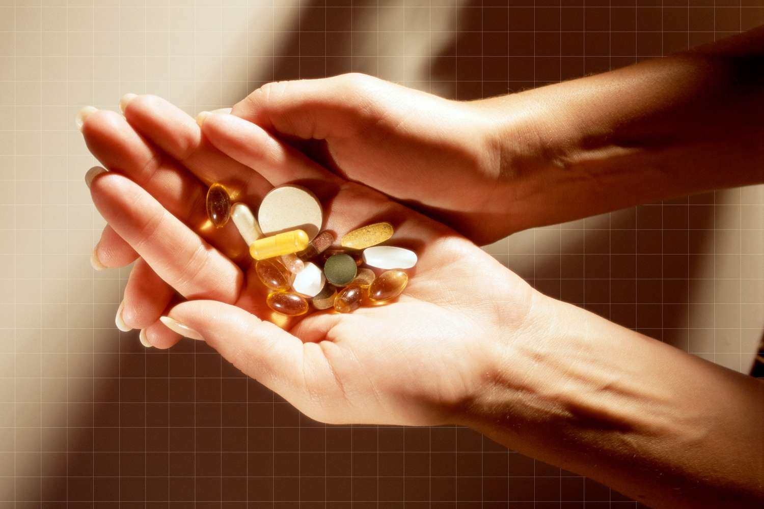 Các sản phẩm TPCN, bổ sung dưỡng chất ngày càng phổ biến nhờ tính tiện lợi cao