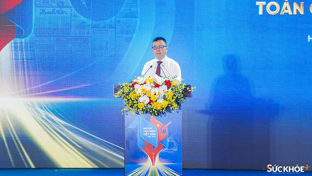 Ông Lê Quốc Minh, Ủy viên Trung ương Đảng, Tổng Biên tập Báo Nhân Dân, Phó Trưởng Ban Tuyên giáo và Dân vận Trung ương, Chủ tịch Hội Nhà báo Việt Nam phát biểu khai mạc Hội Báo toàn quốc 2025
