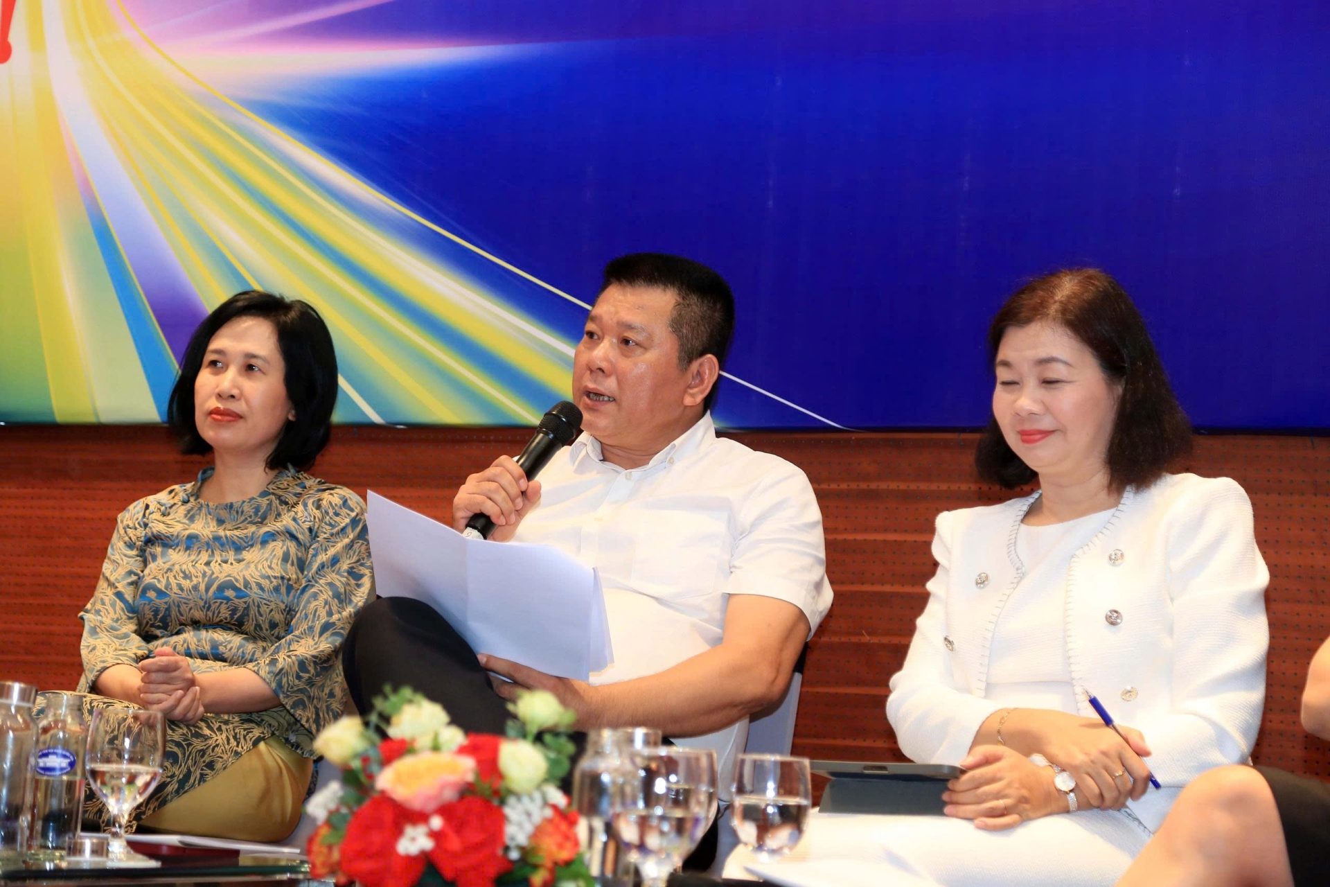 Theo nhà báo Ngọc Thanh, phụ nữ để đạt được vị trí lãnh đạo như đàn ông đã phải cố gắng gấp 2, gấp 3 lần - Ảnh: Hiệp Nguyễn/Sức khỏe+