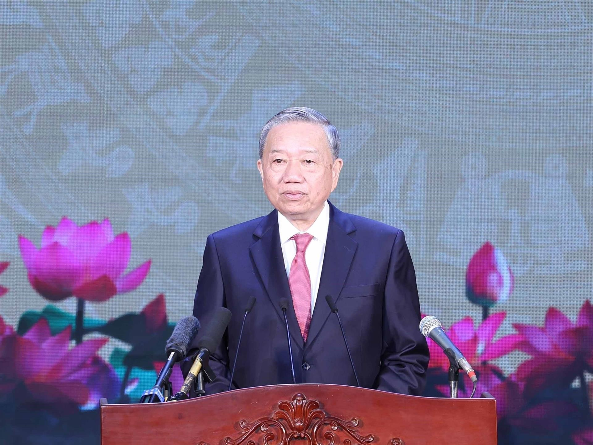 Tổng Bí thư Tô Lâm phát biểu chỉ đạo tại Lễ công bố Nghị quyết của Quốc hội về sáp nhập tỉnh, thành phố cùng các quyết định của Trung ương Đảng thành lập đảng bộ tỉnh và nhân sự lãnh đạo địa phương ở TP.HCM - Ảnh: TTXVN