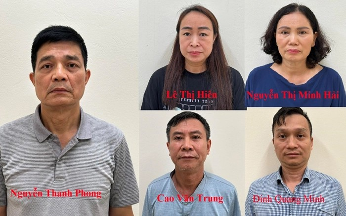 4/5 cán bộ Cục An toàn thực phẩm trong đó có nguyên Cục trưởng Nguyễn Thanh Phong tiếp tục bị khởi tố tại vụ án thứ 2 vì tội nhận hối lộ - Ảnh: Bộ Công An