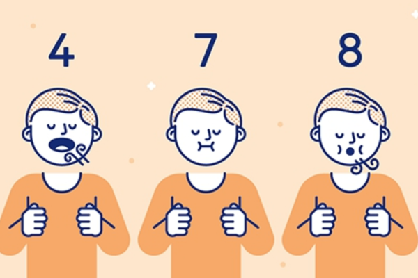 Kỹ thuật thở 4-7-8 được thiết kế để đưa cơ thể vào trạng thái thư giãn sâu, buộc tâm trí và cơ thể tập trung vào việc điều hòa hơi thở, thay vì lặp lại những lo lắng hiện có.
