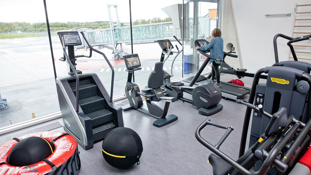Điểm độc đáo ẩn mình trong những sân bay trên thế giới - Ảnh 9
