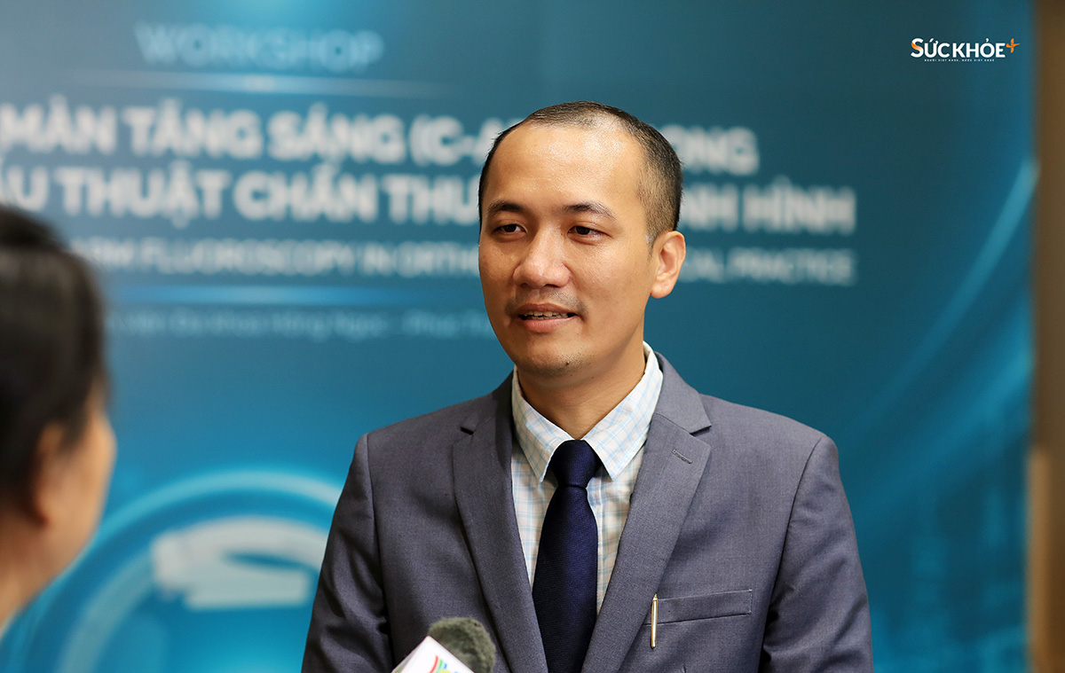 TS. BS Lê Quang Huy, Trưởng khoa Ngoại chấn thương chỉnh hình - Thần kinh sọ não, Bệnh viện đa khoa Hồng Ngọc - Phúc Trường Minh chia sẻ với báo chí - Ảnh: Hiệp Nguyễn/Sức Khỏe+