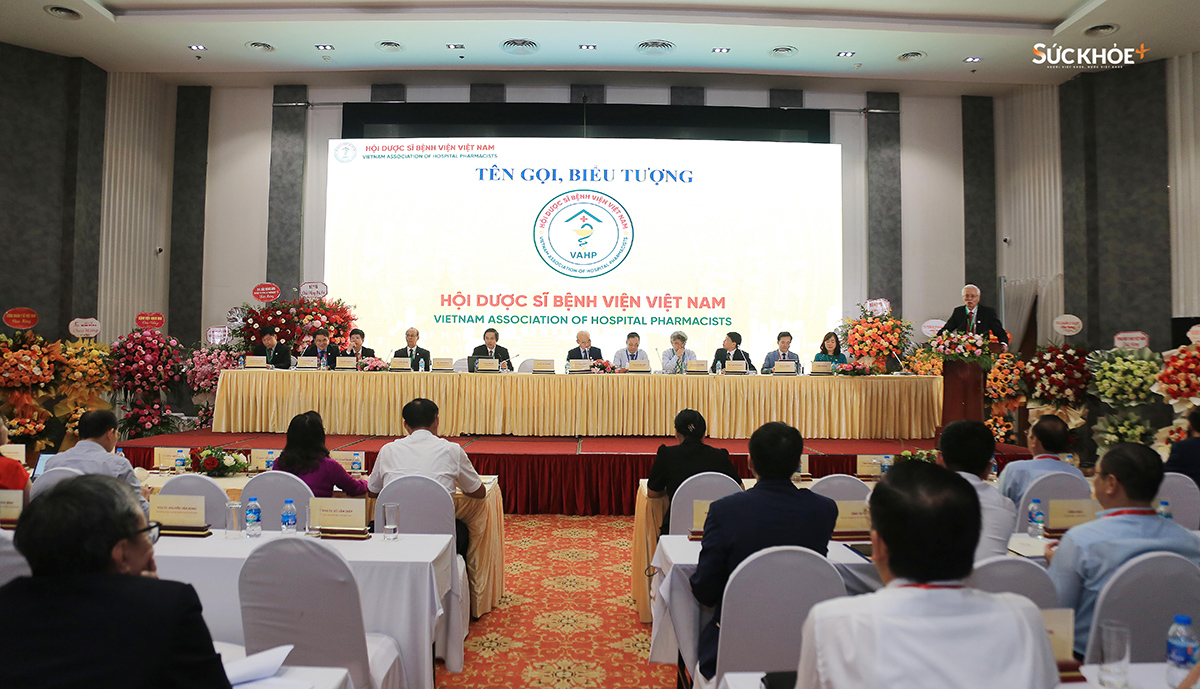 Toàn cảnh Đại hội thành lập Hội Dược sĩ bệnh viện Việt Nam nhiệm kỳ 2025-2030 - Ảnh: Hiệp Nguyễn/Sức Khỏe+
