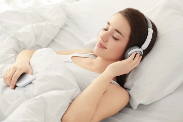Bên cạnh tác dụng giúp cải thiện tâm trạng, âm nhạc còn ảnh hưởng đến huyết áp