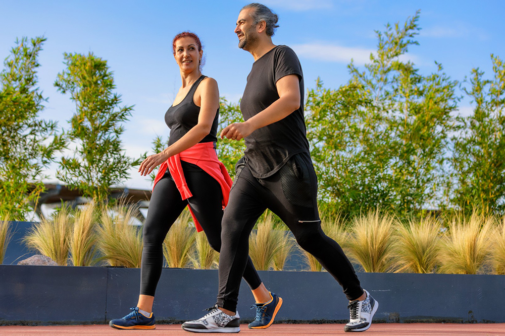 Đi bộ nhanh giúp đốt cháy calo, hỗ trợ giảm cân hiệu quả