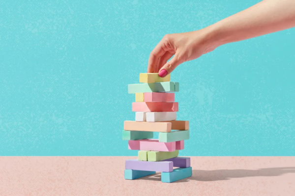 Habit stacking - Xếp chồng thói quen là một chiến lược để thay đổi hành vi, trong đó những thói quen mới sẽ tiếp tục được xây dựng dựa trên nền tảng thói quen cũ.