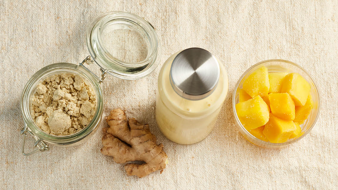 Sinh tố xoài giàu protein thơm ngon không kém bánh kem phô mai 