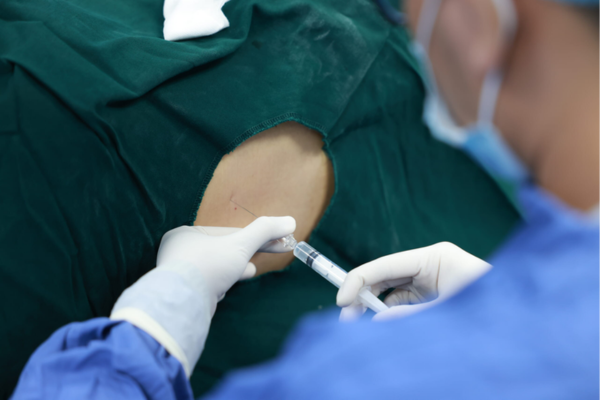 Gây tê ngoài màng cứng là thủ thuật y tế phổ biến
