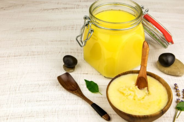 Bơ ghee là lựa chọn phù hợp cho người không dung nạp lactose hoặc mắc galactosemia