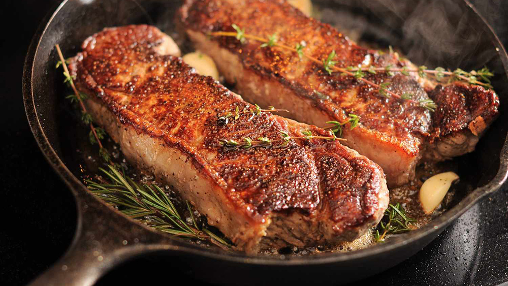 Phản ứng Maillard tạo hương vị hấp dẫn nhưng cũng sinh ra các hợp chất AGE thúc đẩy lão hóa