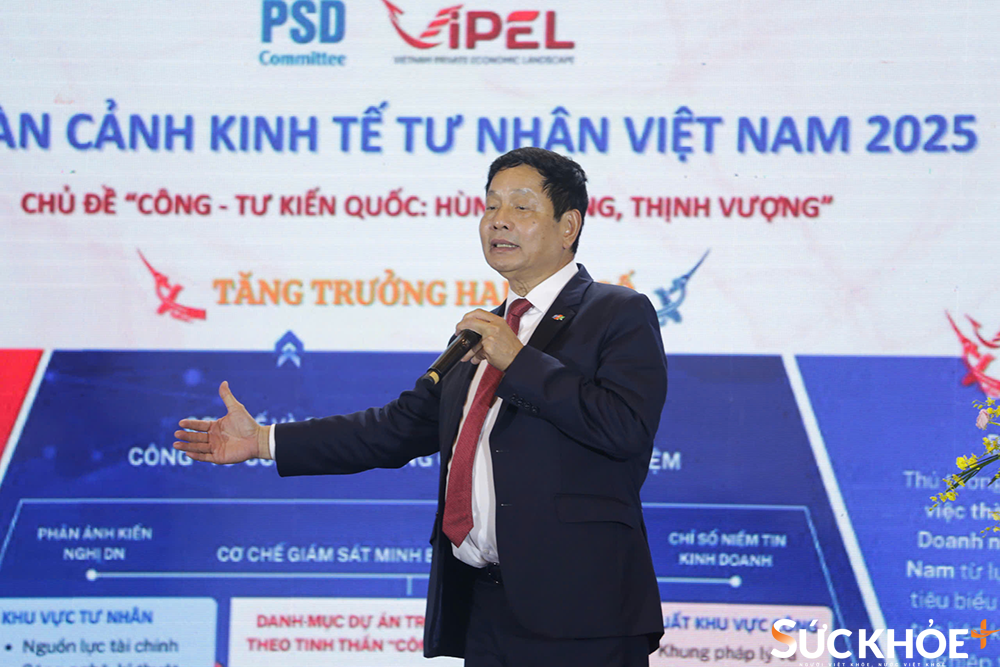 Ông Trương Gia Bình - Trưởng Ban IV, Đại diện Hội đồng điều hành ViPEL, Chủ tịch HĐQT Tập đoàn FPT bày tỏ kỳ vọng Chính phủ sẽ tạo cơ chế để mọi thành phần kinh tế có thể đồng hành trong hành trình phát triển quốc gia