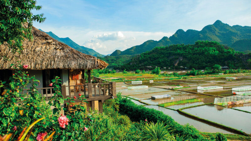 10 điểm nghỉ dưỡng hòa mình với thiên nhiên Việt Nam - Ảnh 2