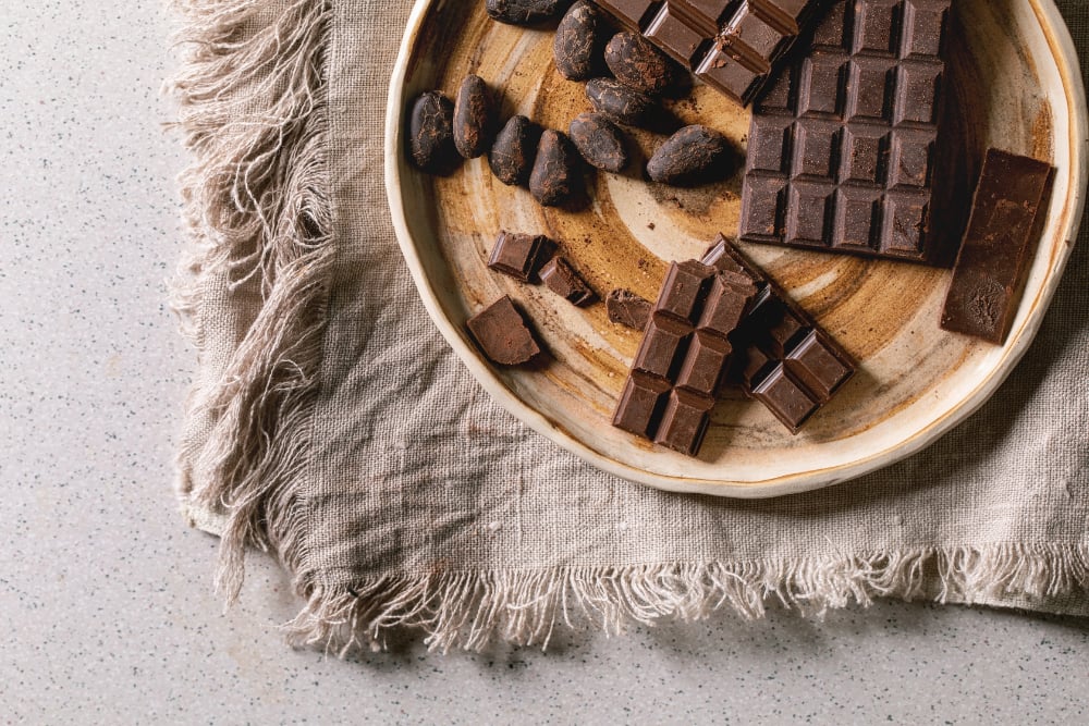 Nên chọn chocolate có hàm lượng cacao 70% trở lên