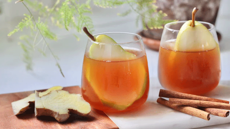 Nước lê gừng bổ sung vitamin C và chất chống oxy hóa, giúp làm dịu dạ dày