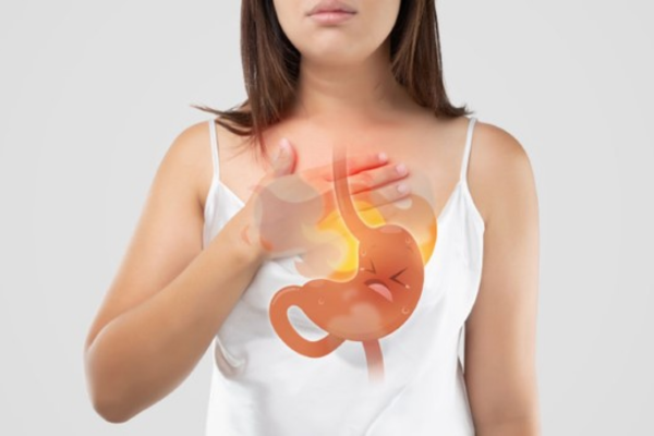 Trào ngược dạ dày - thực quản là một trong số những triệu chứng dễ bị bỏ qua nhất không chỉ ở giai đoạn tiền mãn kinh.