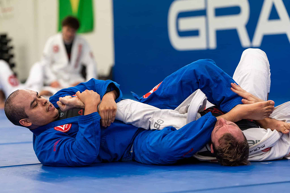 Jiu Jitsu cho phép tập luyện cường độ cao mà vẫn kiểm soát được rủi ro
