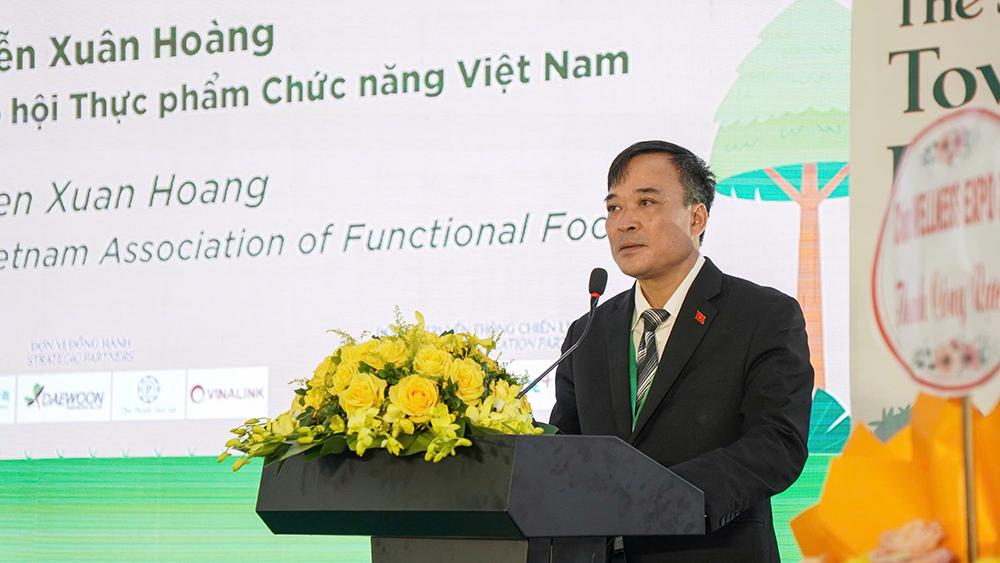 Dược sĩ Nguyễn Xuân Hoàng, Phó Chủ tịch thường trực Hiệp hội Thực phẩm chức năng Việt Nam đánh giá cao vai trò của Wellness Expo 2025 - Ảnh: Việt An/SK+