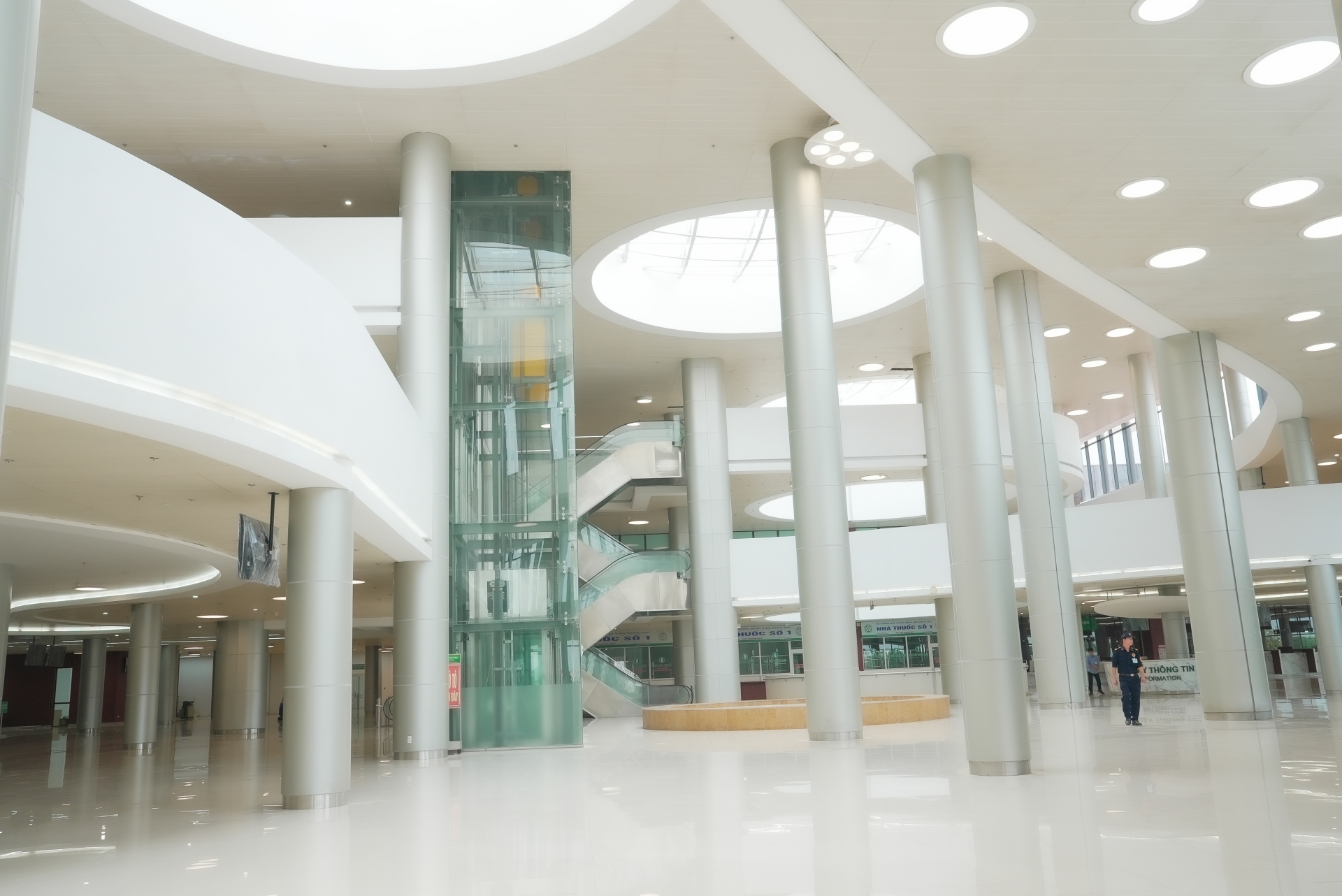 Bệnh viện Bạch Mai cơ sở 2 được đầu tư đồng bộ, hiện đại với quy mô 1.000 giường bệnh - Ảnh: Thế Anh