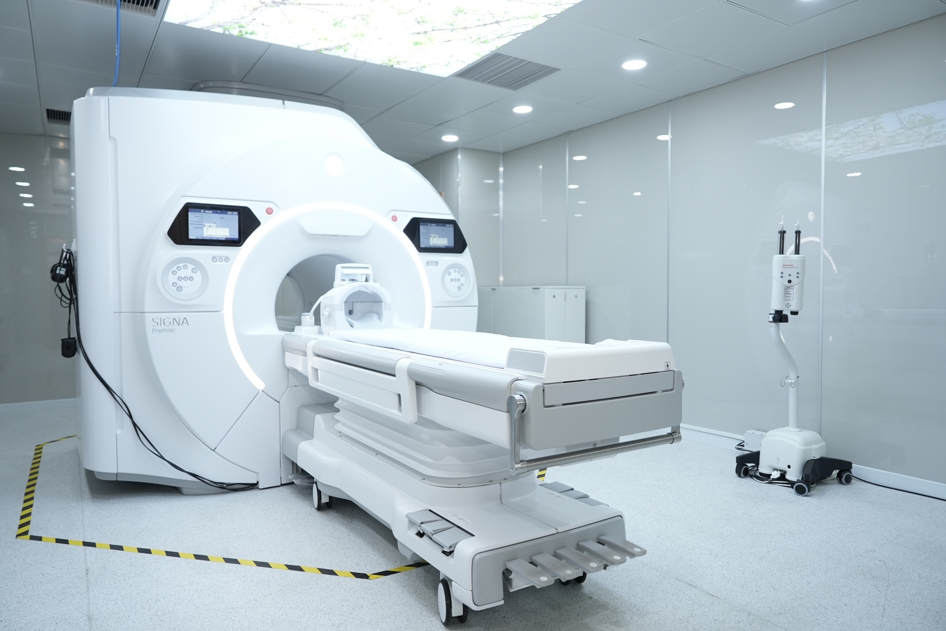 Máy cộng hưởng từ 3.0 Tesla SIGNA Premier