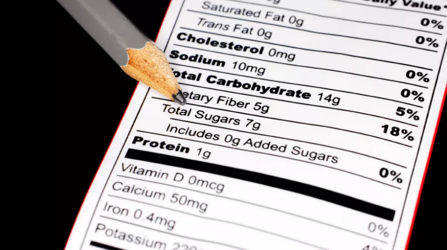 Ưu tiên chọn sản phẩm chứa càng ít đường bổ sung (added sugars) càng tốt