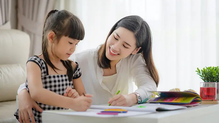 Một buổi trò chuyện sau giờ học giúp cha mẹ hiểu hơn về cảm xúc và thế giới của con