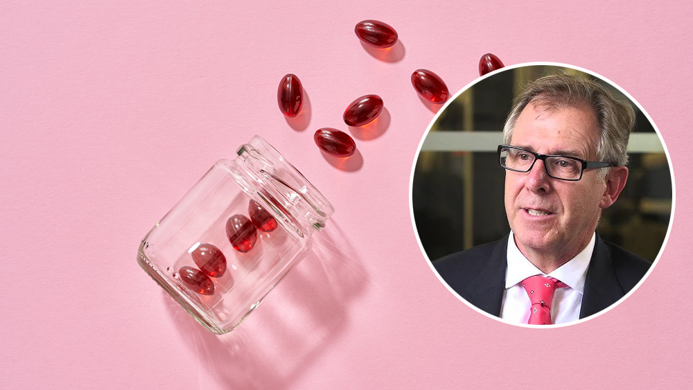 Bác sĩ Martin Godfrey dùng các thực phẩm bổ sung chống oxy hóa như dầu nhuyễn thể