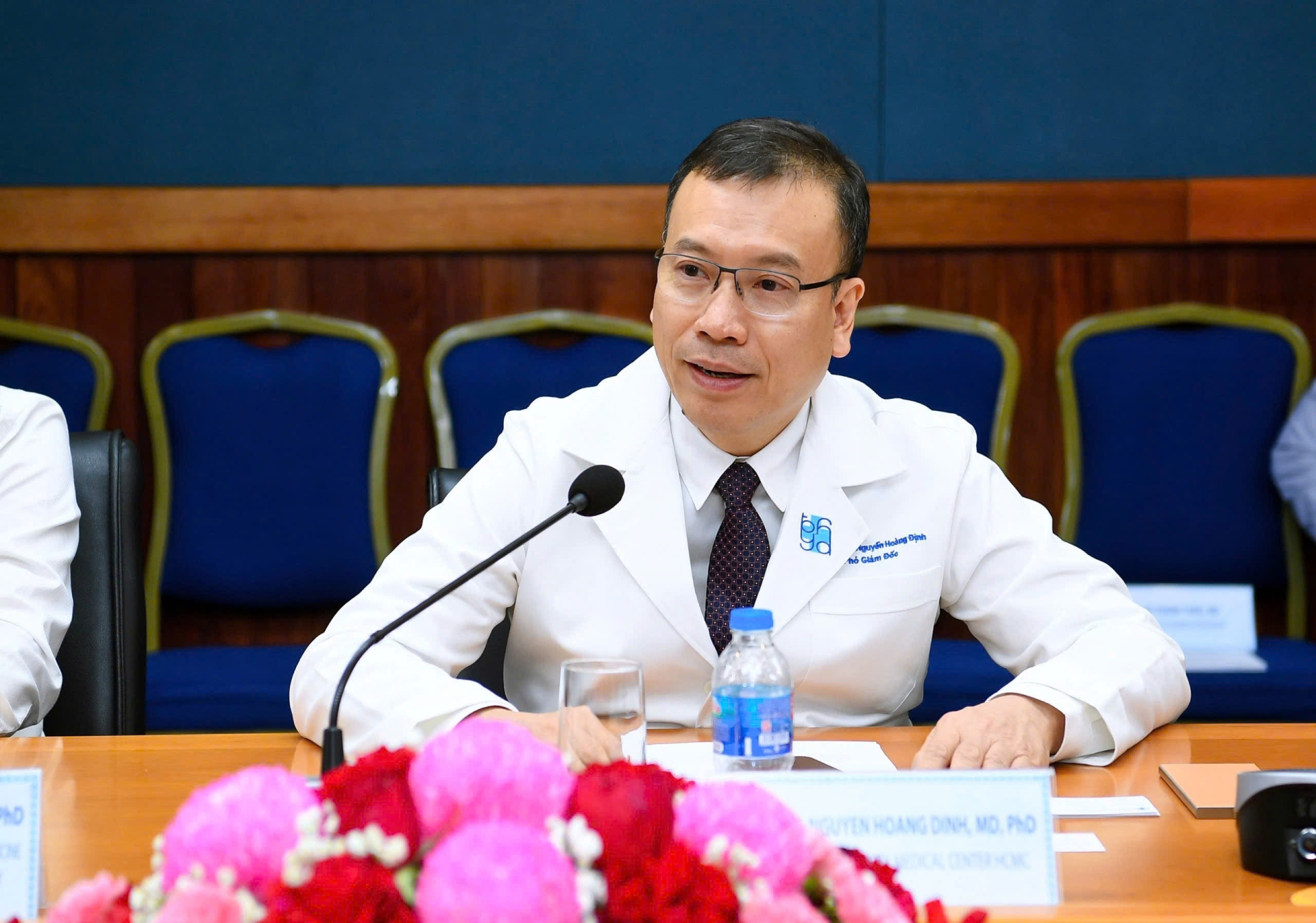 PGS.TS.BS. Nguyễn Hoàng Định, Phó Giám đốc Bệnh viện Đại học Y Dược TP. HCM chia sẻ tại buổi lễ