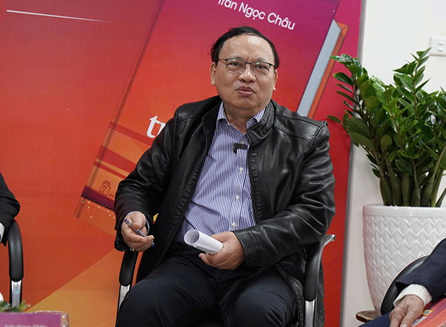 TS. Hoàng Phong Hà chia sẻ tại tọa đàm - Ảnh: Nguyễn Hiệp/ Sức khỏe+