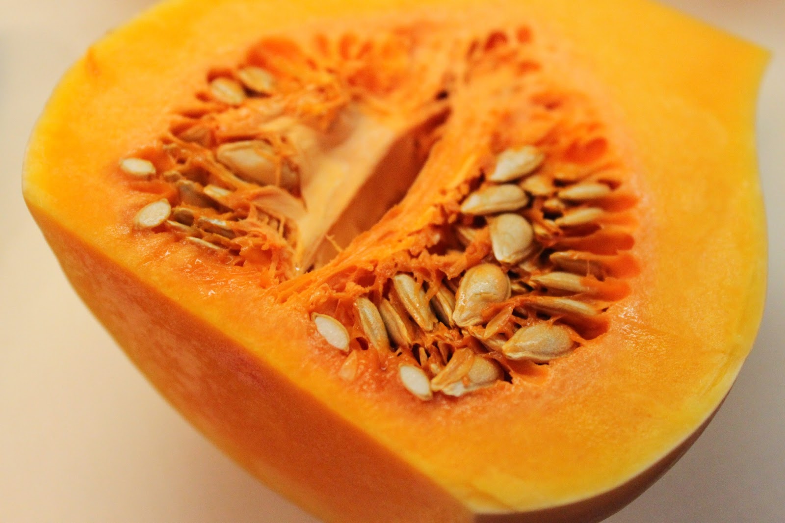 Nhiều dưỡng chất có lợi cho sức khỏe trong quả bí đỏ