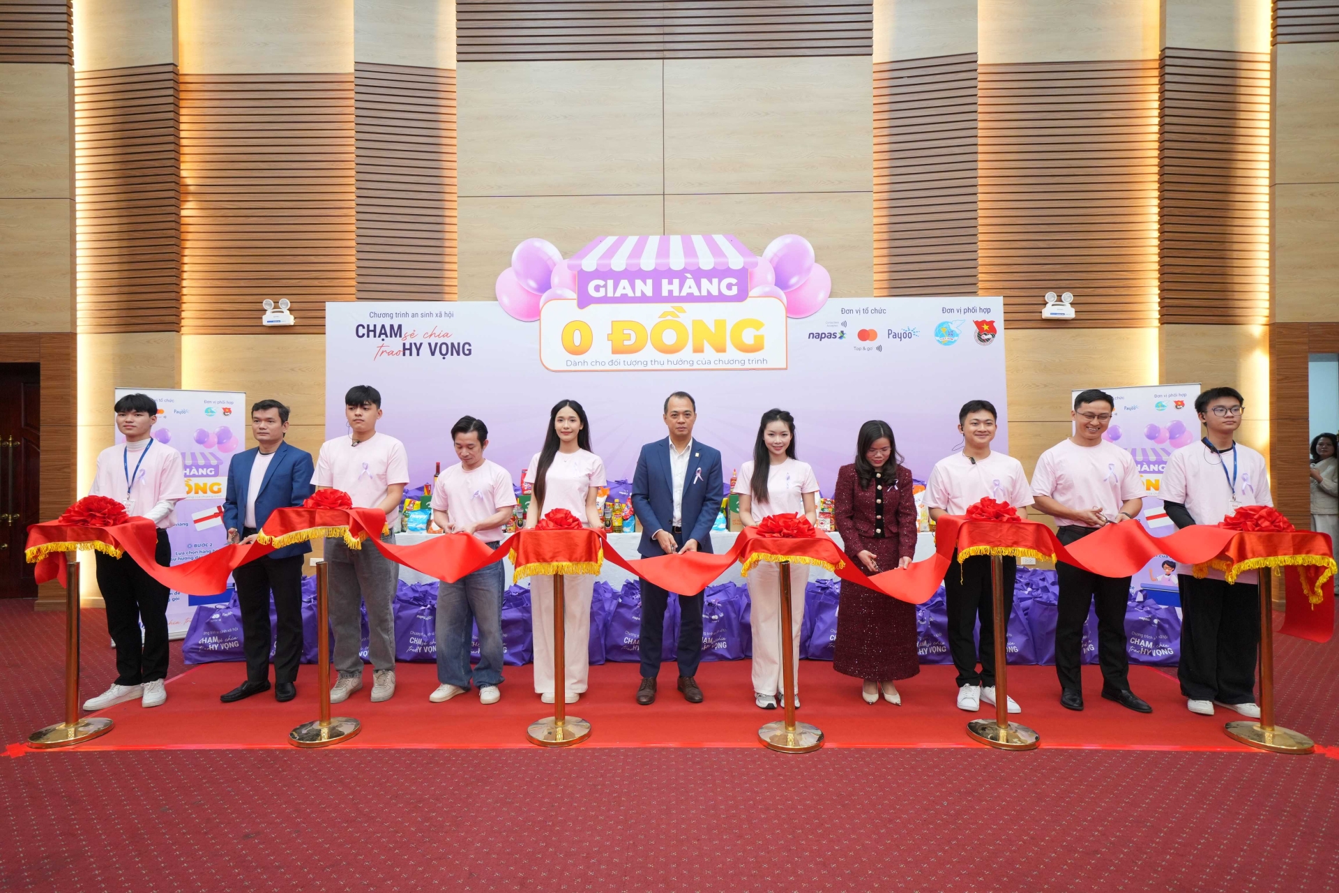 Chương trình “Gian hàng 0 đồng” tiếp tục được triển khai tại các bệnh viện