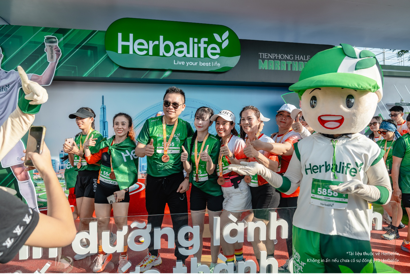Herbalife Việt Nam thể hiện những cam kết mạnh mẽ trong việc hỗ trợ nâng cao chất lượng chuyên môn của Tiền Phong Half Marathon 2025