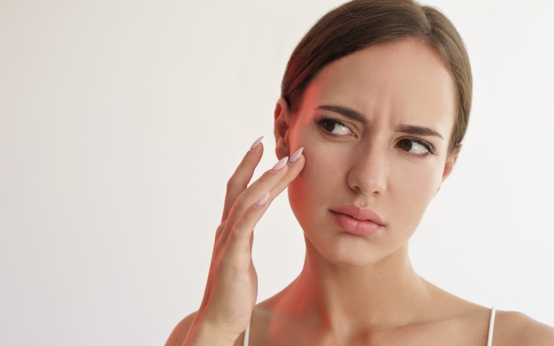 Thay đổi nội tiết tố - một trong những nguyên nhân có thể khiến da khô